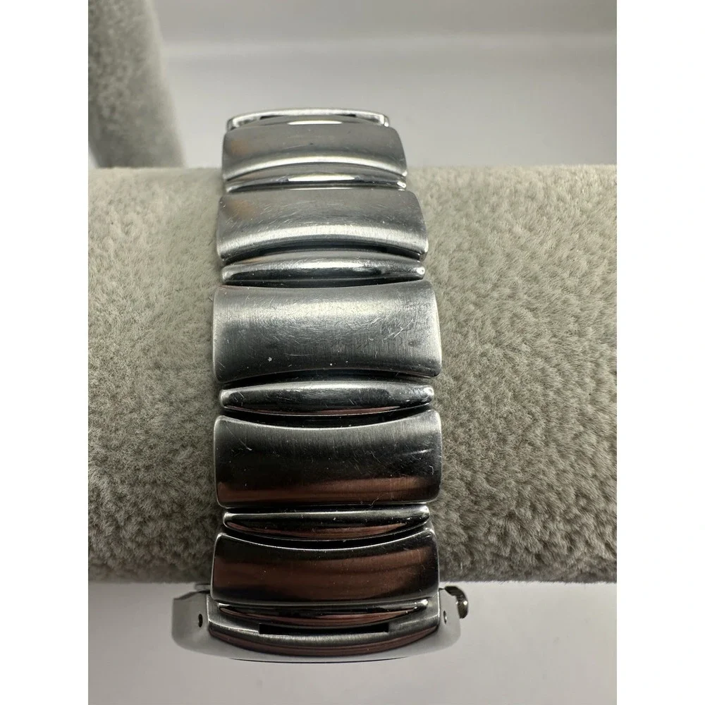 Kenneth Cole KC3121 New Battery 35MM 7.75